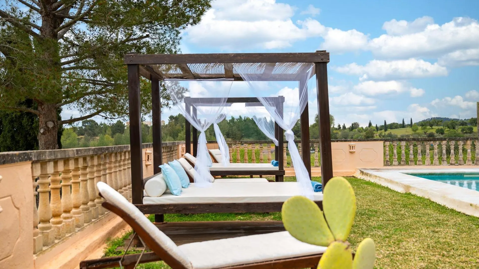 Agroturismo Son Bauzanet Establiments 0*,